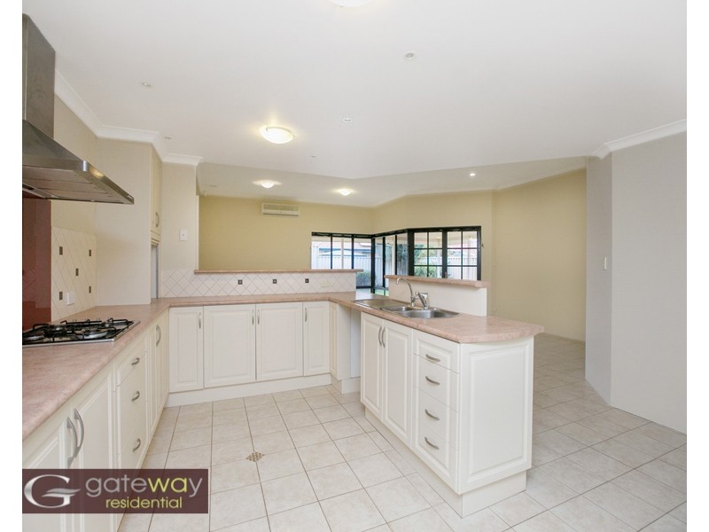 5 Windchime Terrace, Atwell WA 6164