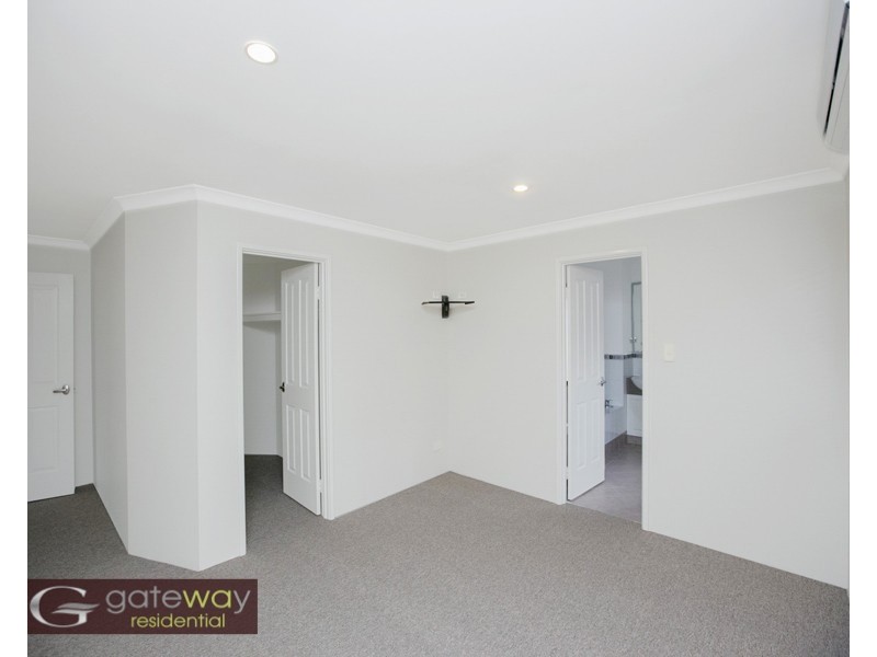 5 Windchime Terrace, Atwell WA 6164