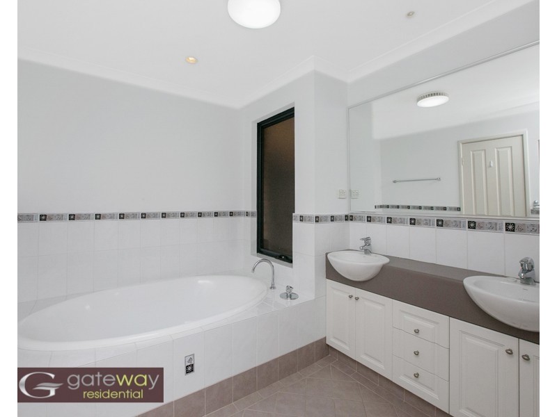 5 Windchime Terrace, Atwell WA 6164
