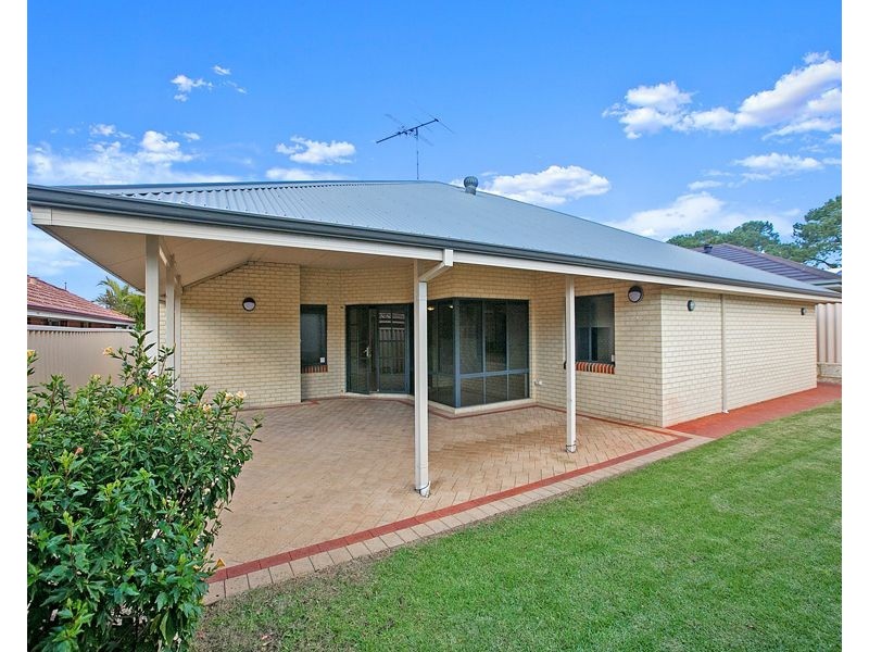 5 Windchime Terrace, Atwell WA 6164
