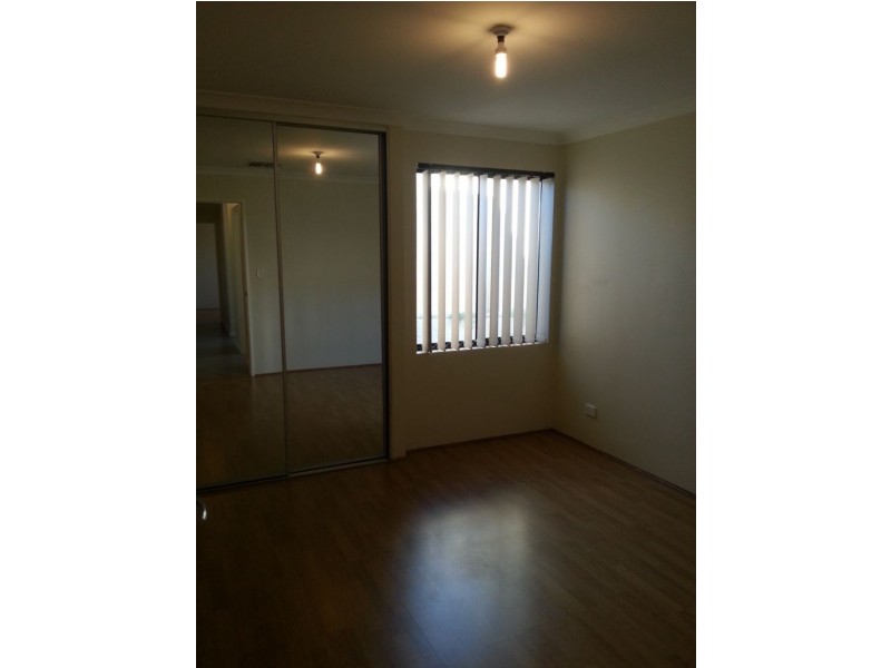 5A Coleman Crescent, Melville WA 6156