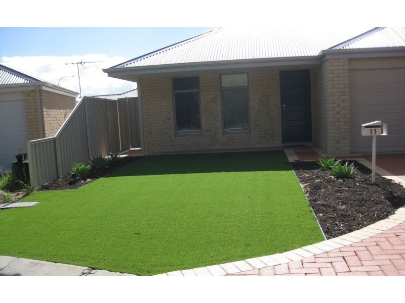 11 Modong Nook, Success WA 6164