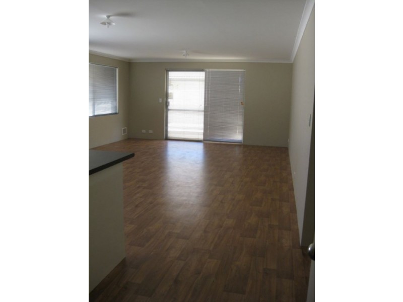 11 Modong Nook, Success WA 6164