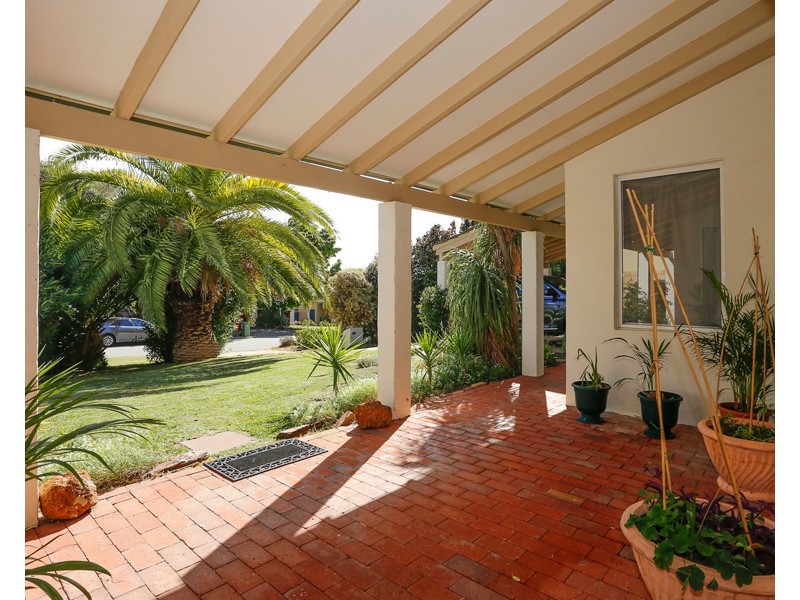 8 Calver Place, City Beach WA 6015