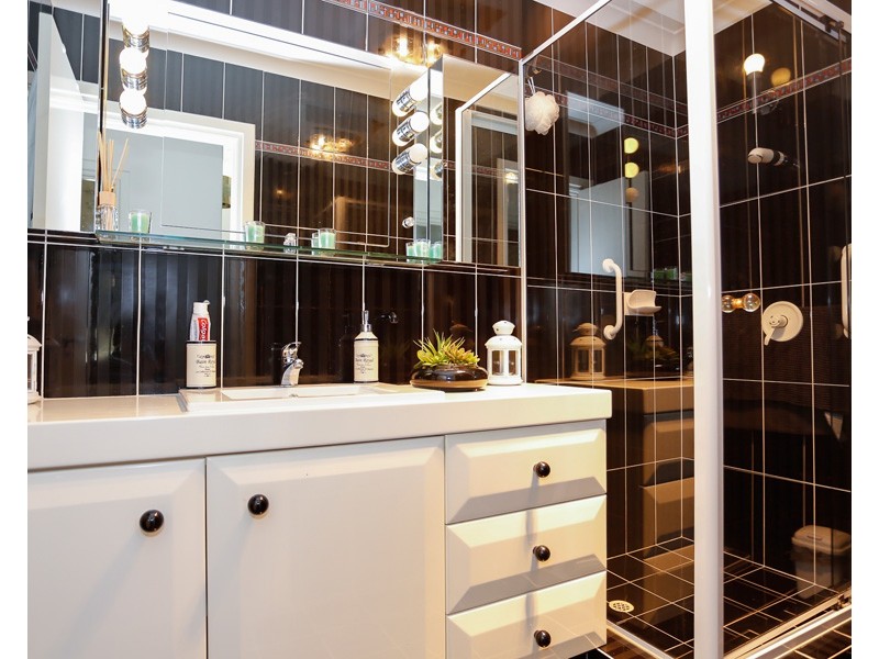 8 Calver Place, City Beach WA 6015