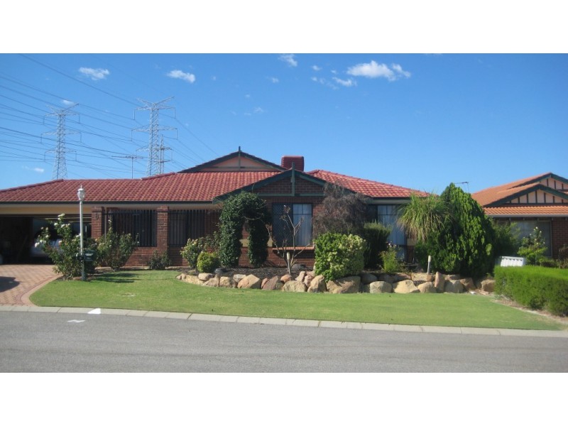 8 Daintree Close, Success WA 6164