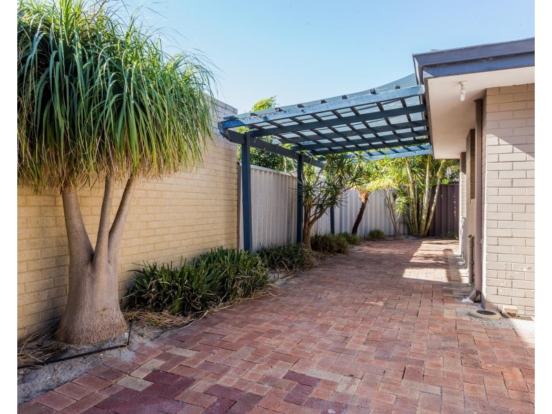 30 Endeavour Avenue, Bull Creek WA 6149