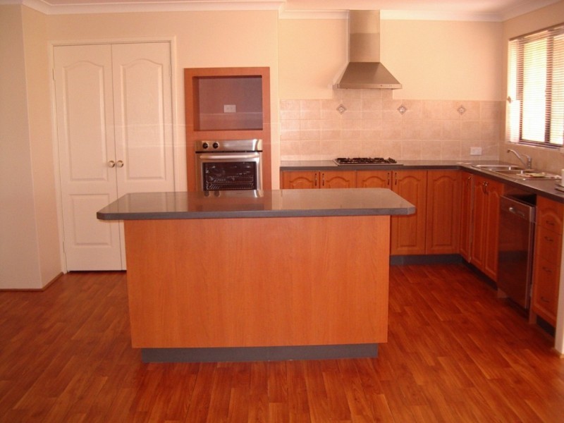 31 Domain Circle, Success WA 6164