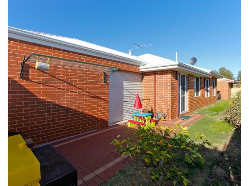 57 Aurora Drive, Atwell WA 6164