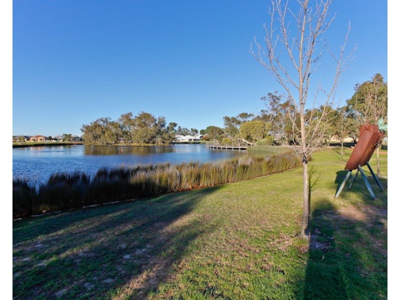 57 Aurora Drive, Atwell WA 6164
