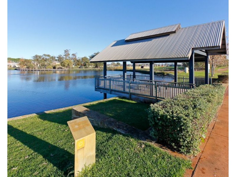 57 Aurora Drive, Atwell WA 6164