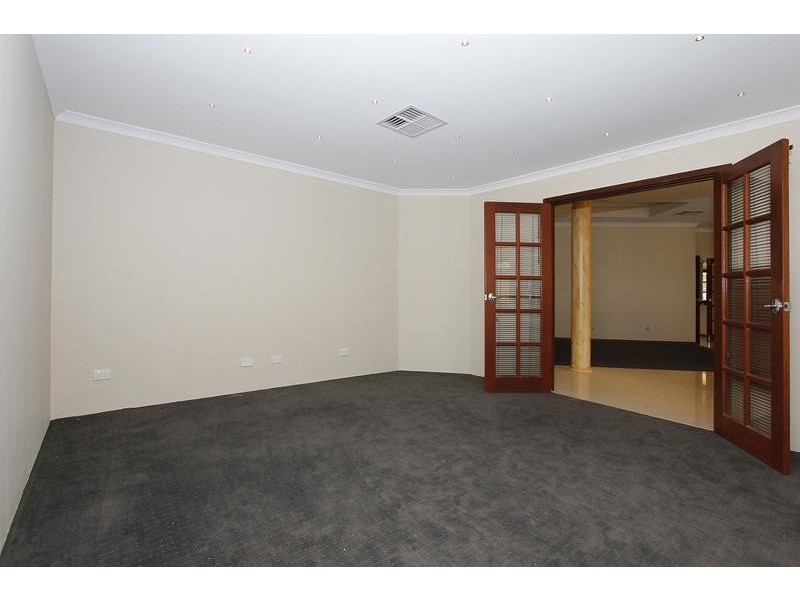 23 Honeyeater Street, Beeliar WA 6164