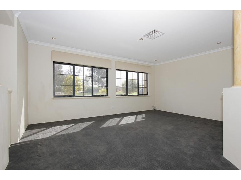 23 Honeyeater Street, Beeliar WA 6164