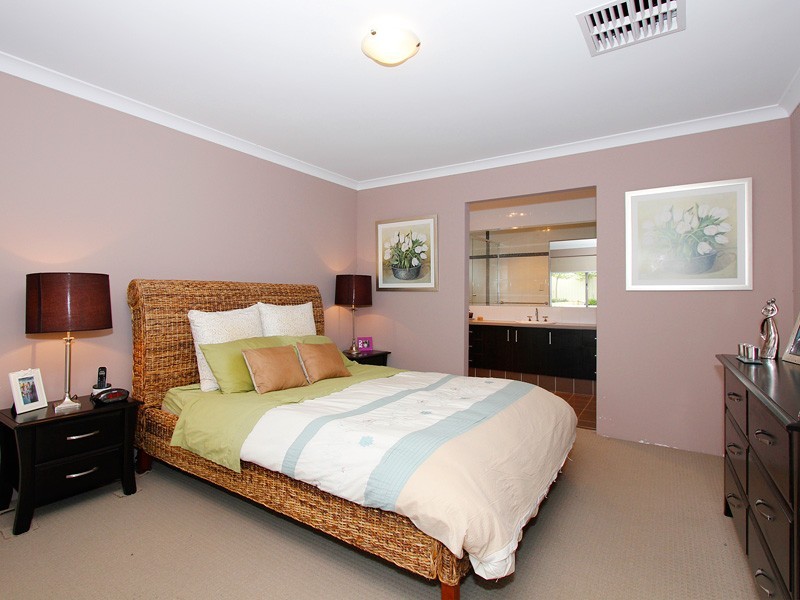 14 Bondi Way, Aubin Grove WA 6164