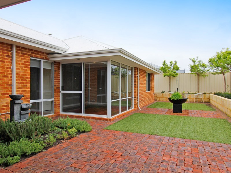 14 Bondi Way, Aubin Grove WA 6164