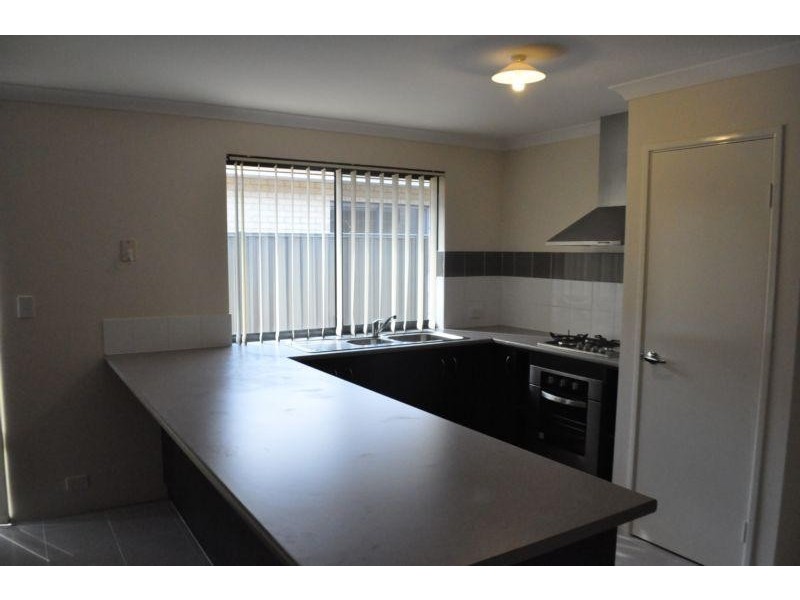 45 Whitehorse Drive, Harrisdale WA 6112