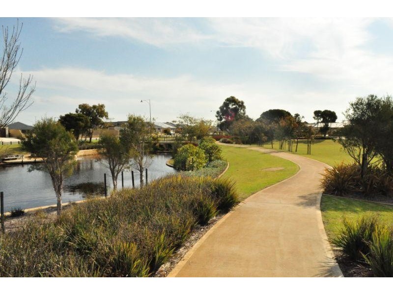 45 Whitehorse Drive, Harrisdale WA 6112