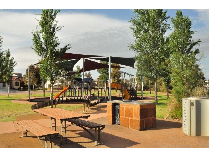 45 Whitehorse Drive, Harrisdale WA 6112