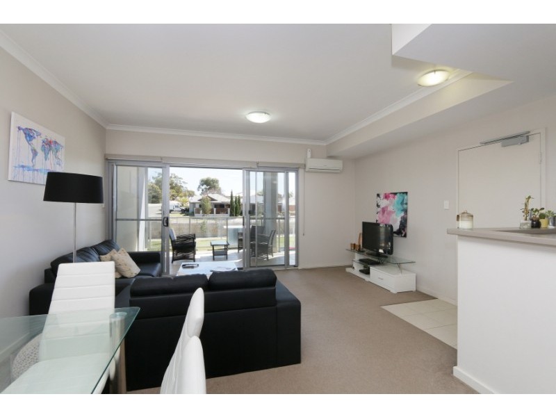 22/105 Wentworth Parade, Success WA 6164