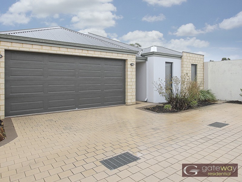 3/3 Peppermint Gardens, Aubin Grove WA 6164