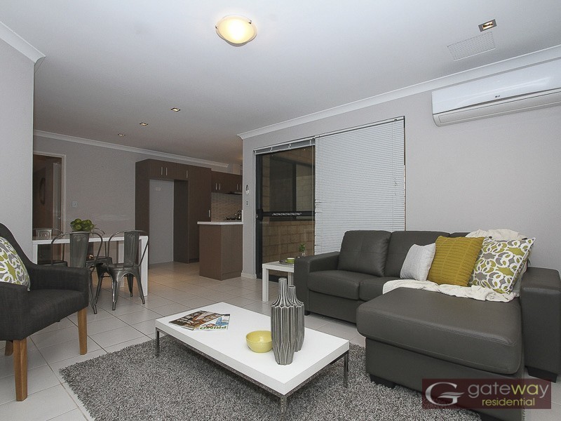 3/3 Peppermint Gardens, Aubin Grove WA 6164