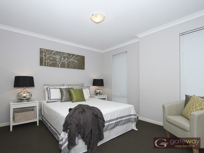 3/3 Peppermint Gardens, Aubin Grove WA 6164