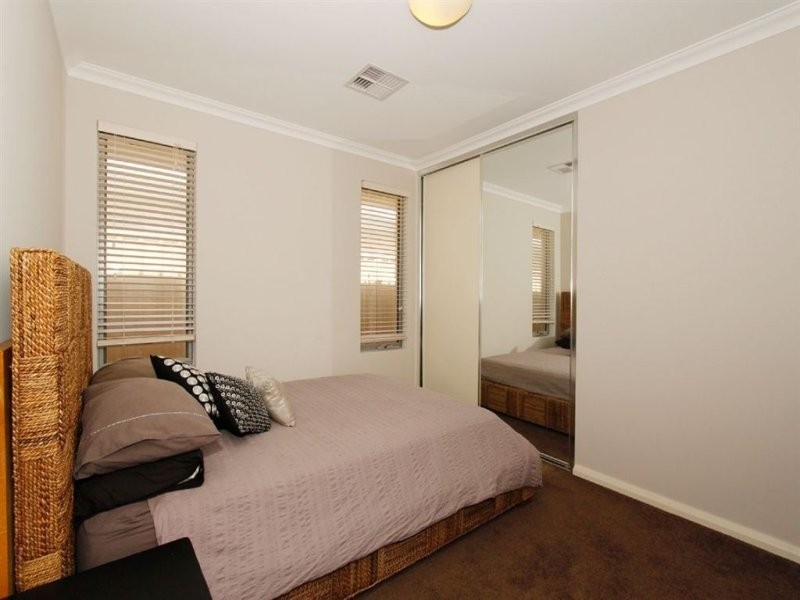 13 Shelduck Pass, Beeliar WA 6164