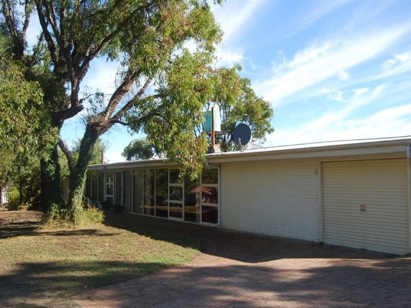 32 Collis Road, Wattleup WA 6166