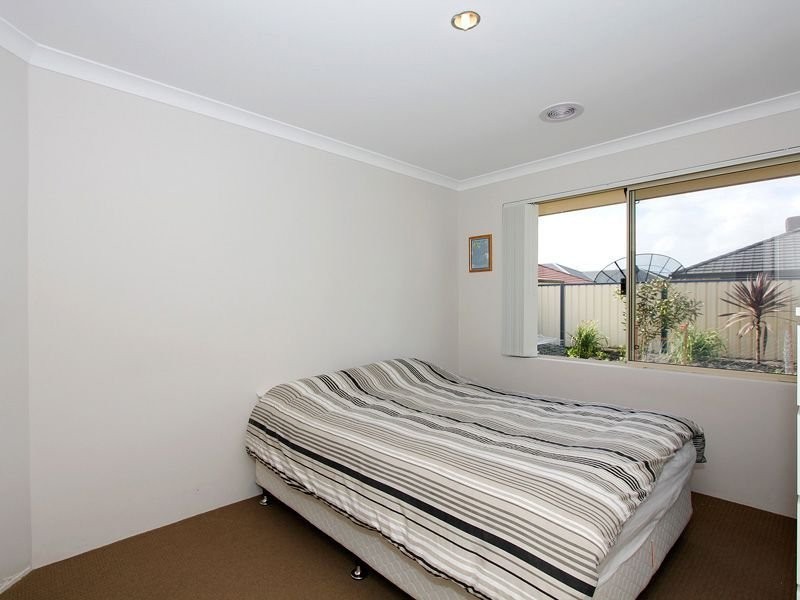 29 St Joseph Fairway, Success WA 6164