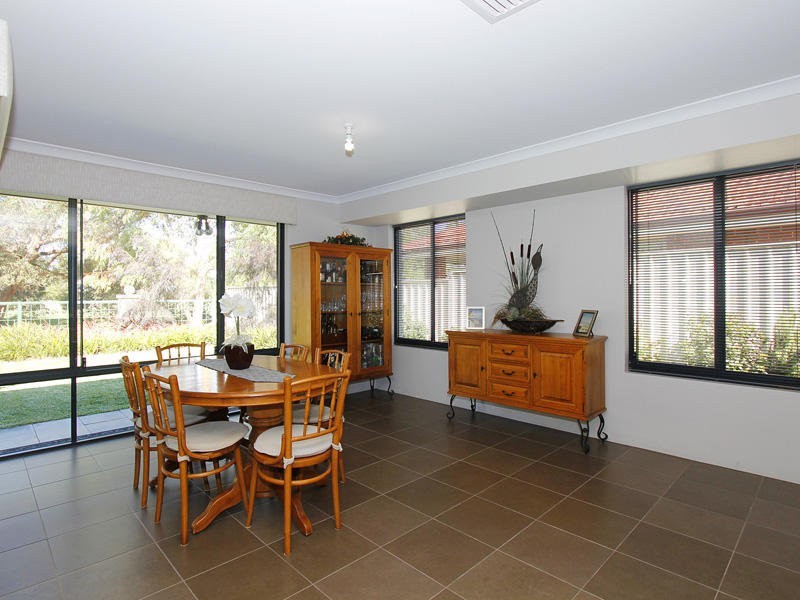 164 Glen Iris Drive, Jandakot WA 6164