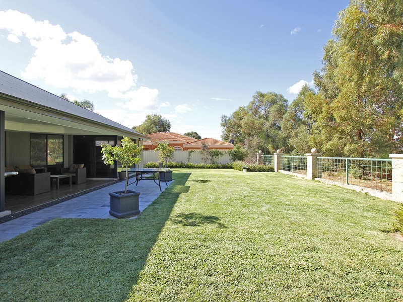 164 Glen Iris Drive, Jandakot WA 6164