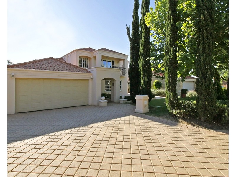 123 Glen Iris Drive, Jandakot WA 6164