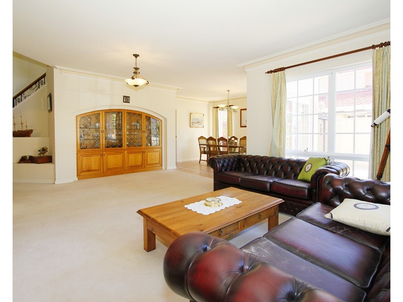 123 Glen Iris Drive, Jandakot WA 6164