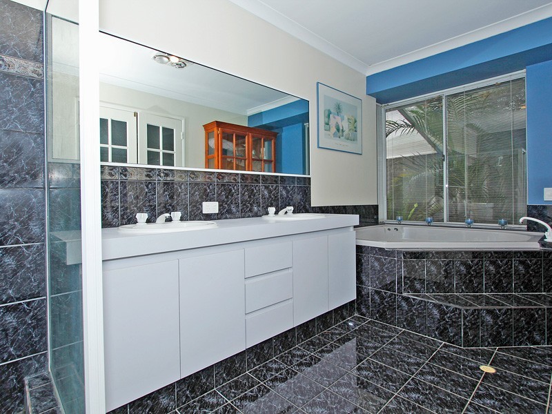 8 Bodella Gardens, Atwell WA 6164