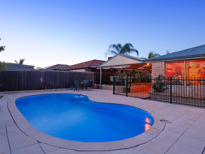 34 Molloy Circuit, Atwell WA 6164