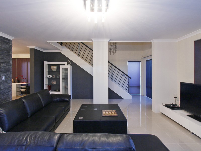 2 Noosa Lane, Aubin Grove WA 6164