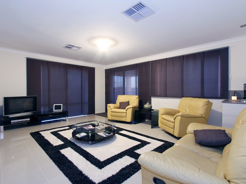 2 Noosa Lane, Aubin Grove WA 6164