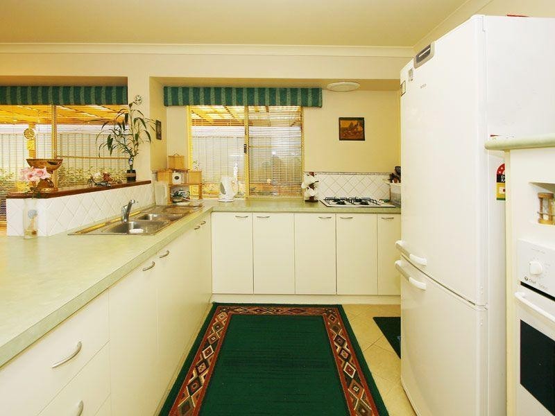 3 Belvoir Crescent, Orelia WA 6167