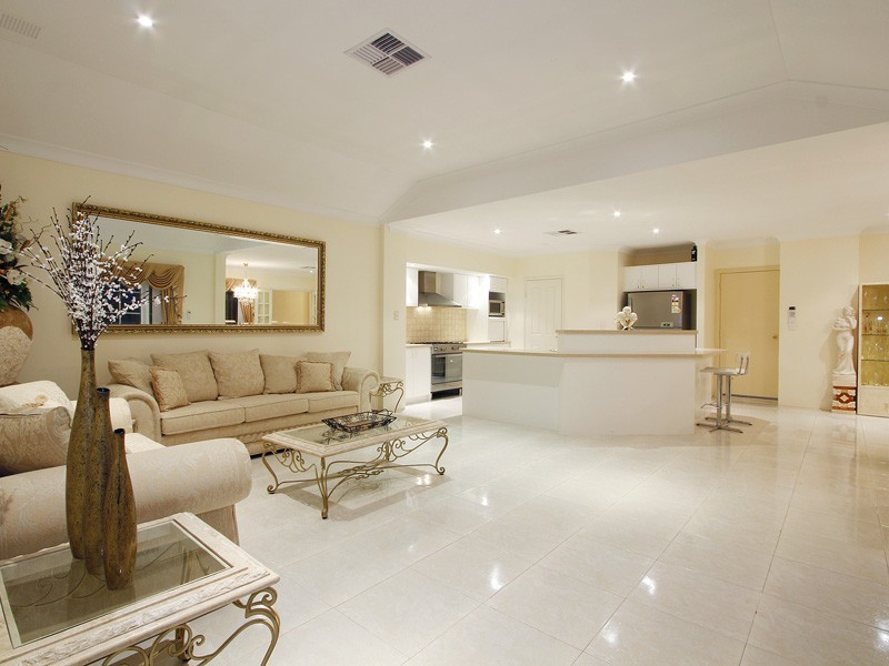 3 Aurora Drive, Atwell WA 6164