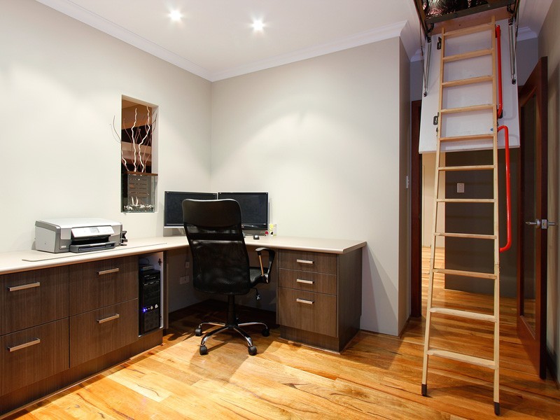 10 Peregrine Circle, Beeliar WA 6164