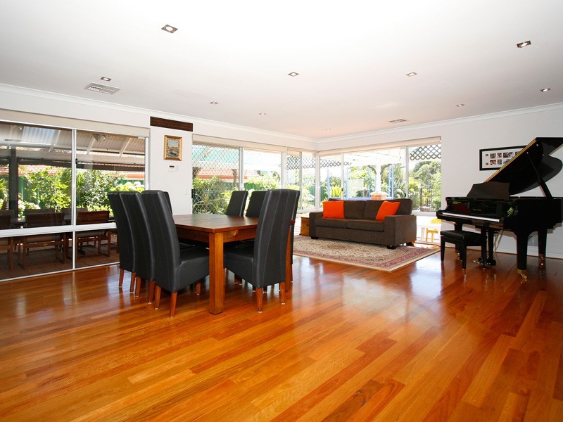 10 Hartwell Parade, Jandakot WA 6164