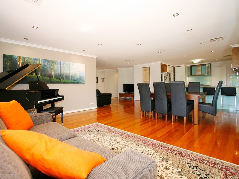 10 Hartwell Parade, Jandakot WA 6164