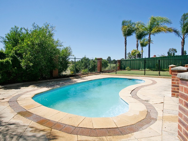 10 Hartwell Parade, Jandakot WA 6164