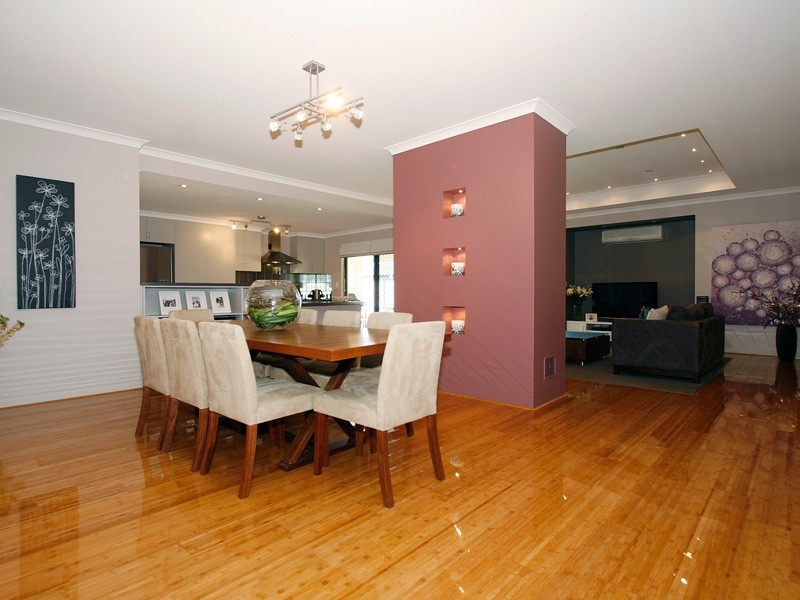 4 Caridean Way, Hammond Park WA 6164