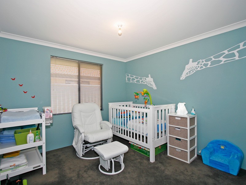 4 Caridean Way, Hammond Park WA 6164