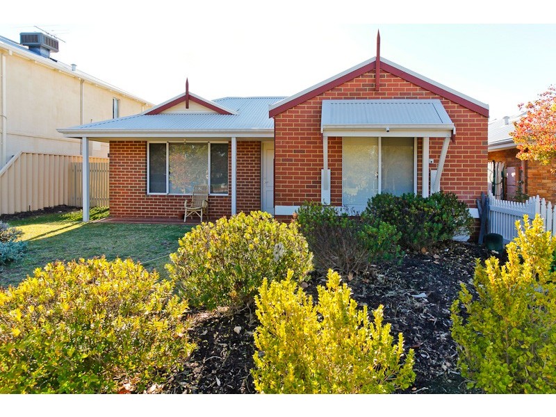 57 Aurora Drive, Atwell WA 6164