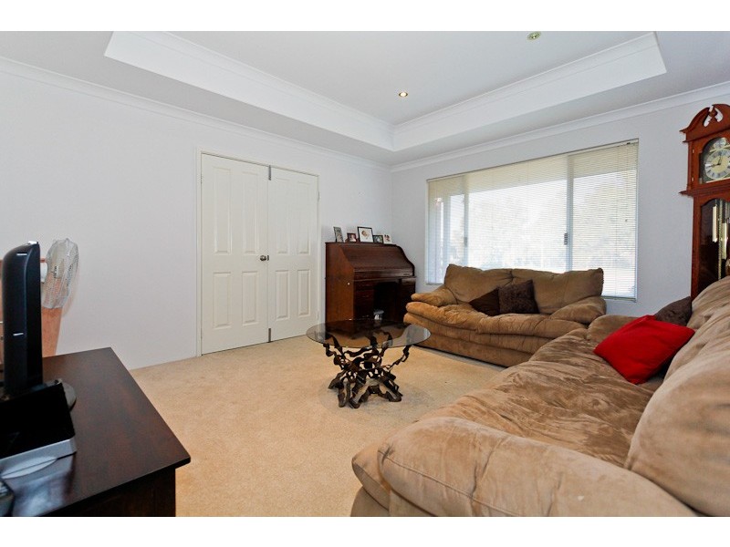 57 Aurora Drive, Atwell WA 6164