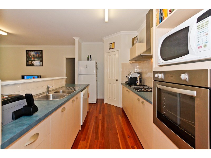 57 Aurora Drive, Atwell WA 6164