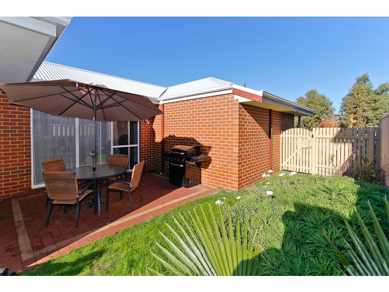 57 Aurora Drive, Atwell WA 6164