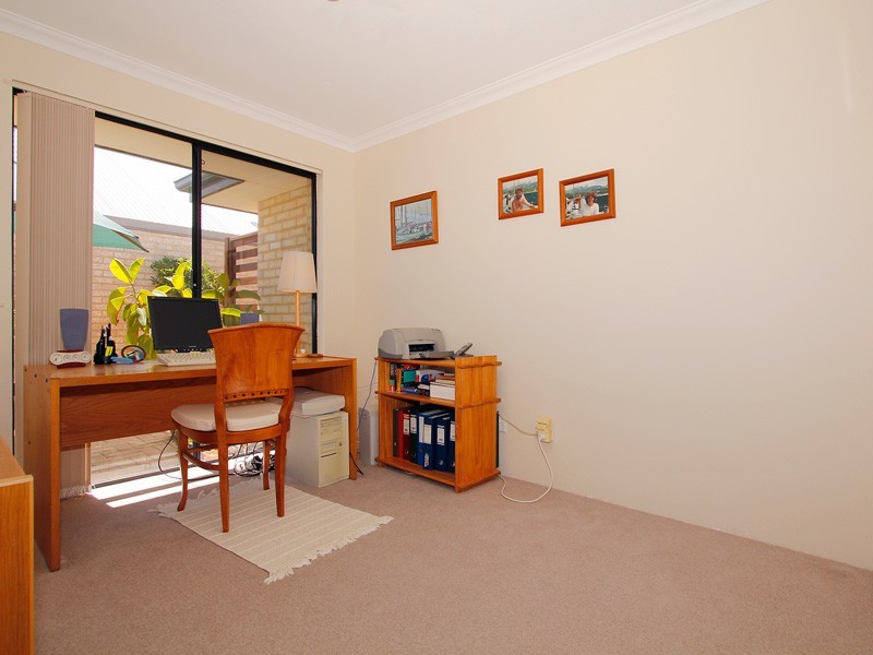 100 Aurora Drive, Atwell WA 6164